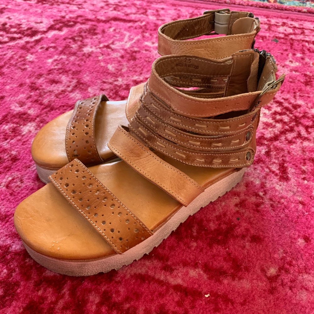 Bedstu platforms/sandals